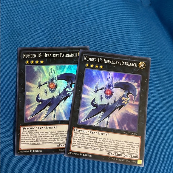Yugioh Card Number 18: Heraldry Patriarch Light Type Monster 1st Edition Shiny